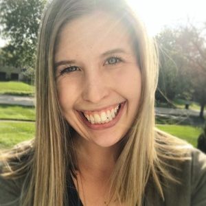 Meet your Posher, Allyssa